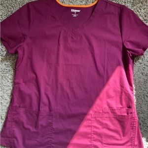 Burgundy Scrubstar Scrub Top, Size Medium, Not to lose and not to tight